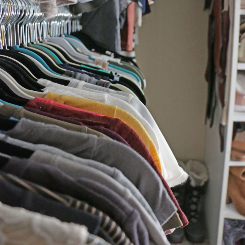Organizing an Over-Crowded Closet - Style Chronicles of a Midwest Momma
